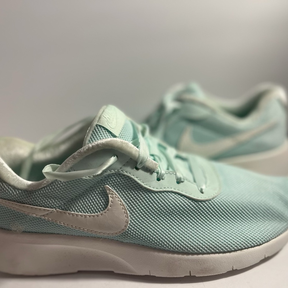 Nike Mint Green Sneakers